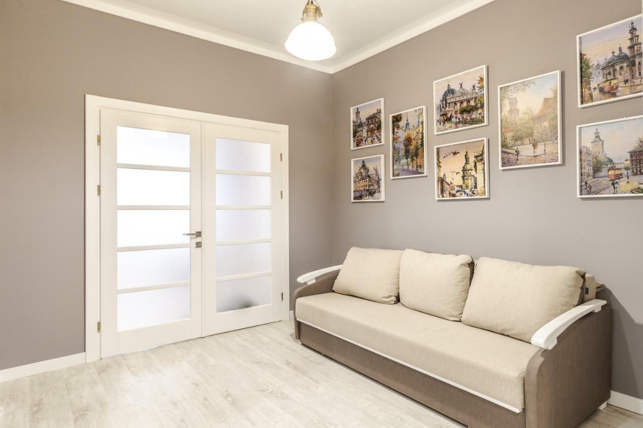 Modern Rus Apartman Lviv Kültér fotó