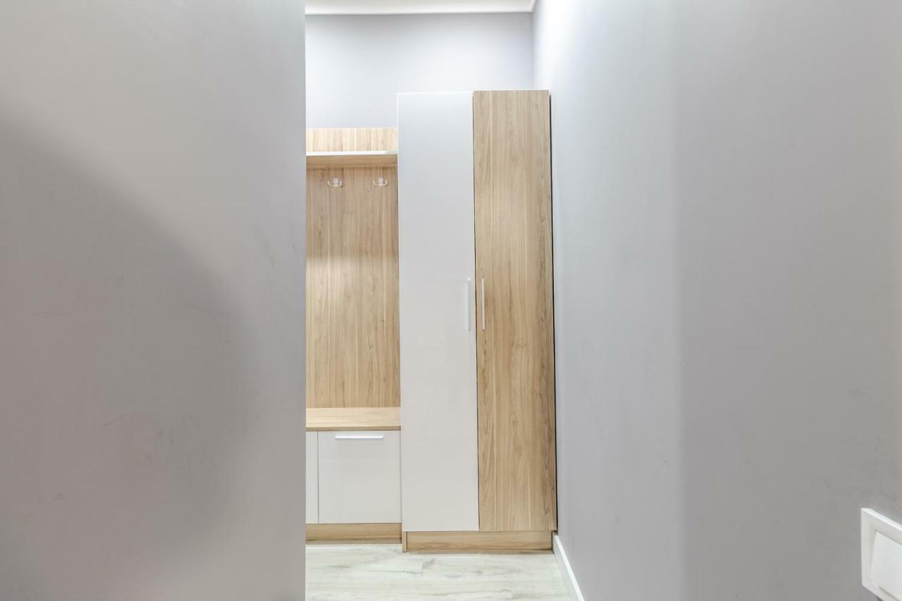 Modern Rus Apartman Lviv Kültér fotó